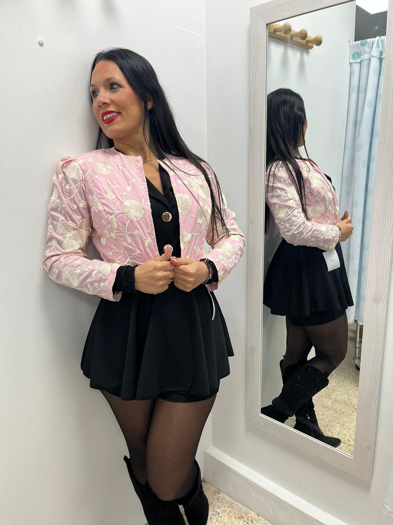 CHAQUETA ROSA BEBE BORDADO FLOR