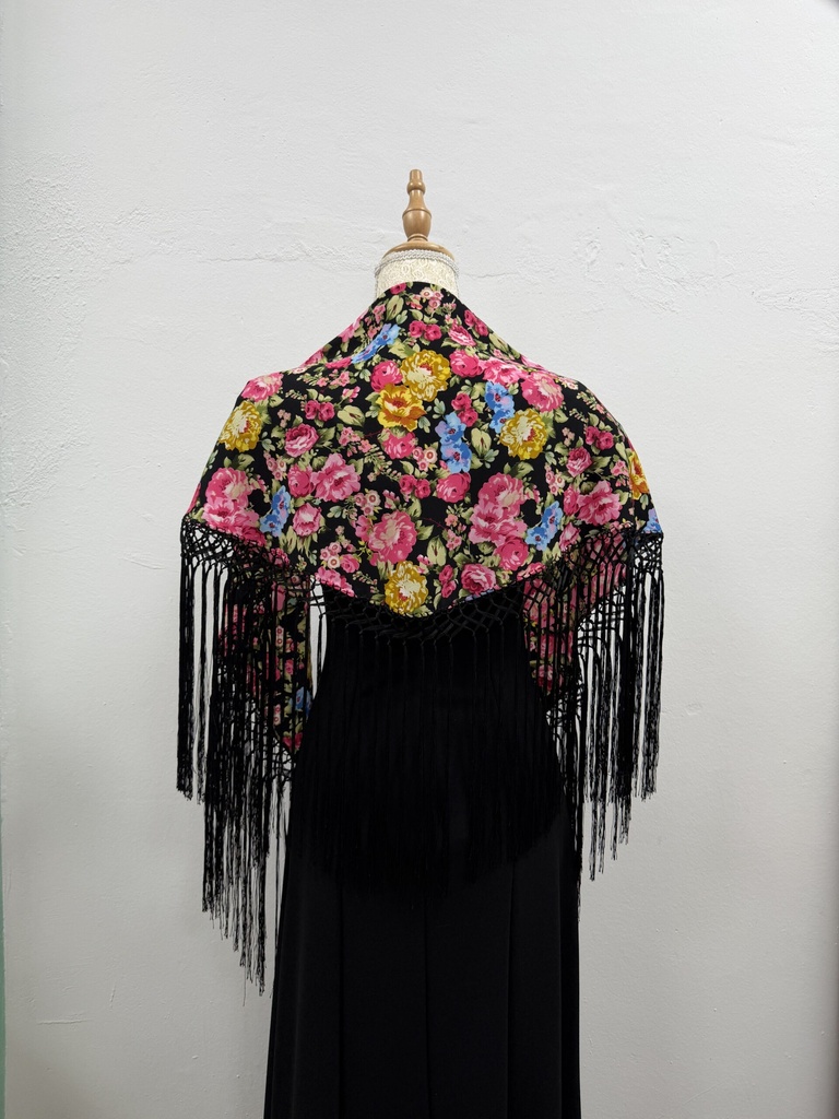 MANTÓN PEQUEÑO FLECO FINO (Blanco roto liso)
